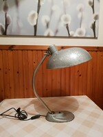 Bauhaus asztali lámpa az 1940-50-es évekből.