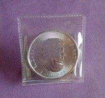 2016 1 1/2 uncia .999 ezüst Kanadai UNC 8 dollár ezüst érme - AG