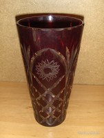 Retro etched burgundy glass vase 19 cm (18/d)
