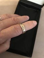 Aranyozott ezüst 925  jelzett   brill csiszolású cirkon? Szintetikus Brill? köves  18 mm -es gyűrű