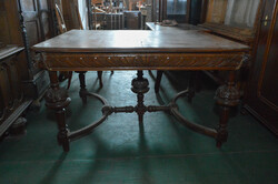 Antique Neo-Renaissance dining table