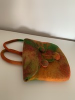 Gyönyörű színekben kézműves nemez hátizsák táska