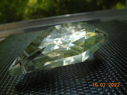 Nagyméretű csiszolt,fazettált hegyikristály medál   6,5x4,5x1,8 cm  60 g