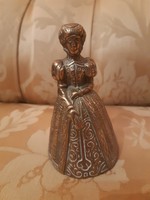 Parádés antik réz kisasszony csengő (10 cm)