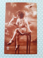 Régi fotó képeslap kislány galamb vintage levelezőlap