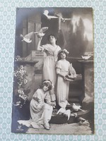 Old photo postcard 1916 girls pigeons vintage postcard