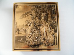 Nagyon szép, dombormintás barokk jelenetes kekszes doboz (Julius Meinl)