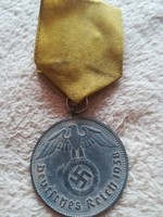 Harmadik Birodalmi Hindenburg kitüntetés, szalagon
