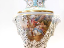 Niderwiller porcelain vase with lid