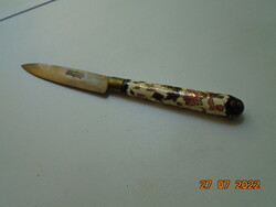 Stahl-bronze knife with gold-contoured raised enamel patterned porcelain handle attributed to Zsolnay