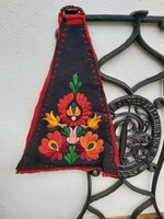 Beautiful embroidered matyó patterned wall newspaper holder nostalgia piece village peasant Kalocsa