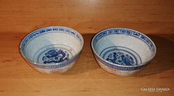 Kínai rizsszemes porcelán tálka párban (12/d)