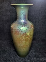 Zsolnay: eosin acid-etched flower pattern vase.