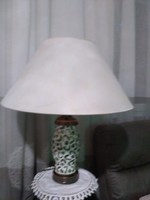 Kézi festésű üveg,  asztali lámpa bronz szerelékkel