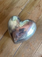 Heart-shaped metal box, jewelry holder