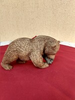 Mancsát nyalogató Izsépy barna medve,,,Igen ritka,,23x12,5 cm..