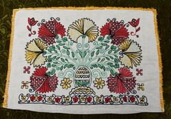 Antik néprajzi hímzett kézimunka hímzés erdélyi díszpárna dekoráció 54 x 34 cm SÉRÜLT , kopott !