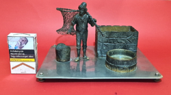 Bronz kisplasztika - antik dohányzókészlet / íróasztaldísz