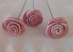 3 Thread ceramic rose