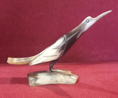 Horned bird sculpture (m883)