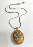 Enamel-painted silver photo pendant necklace