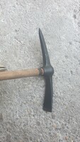 Shovel pickaxe