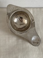 Ezüst teaszűrő