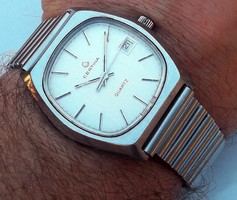 Certina top quartz men's watch (eta-esa 9362)