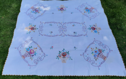 Retro embroidered cross-stitch tablecloth 140 x 145 cm discounted!!!