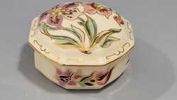 Zsolnay virágos, kézzel festett porcelán bonbonier, ékszer tartó