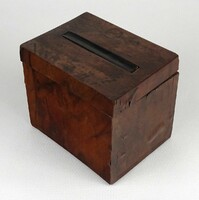 1K113 Biederbeier antique cigarette dispenser wooden box 9.5 X 8.5 X 11 cm