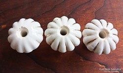 Porcelán bútorgombok fogantyúk nagyobbak 3darab