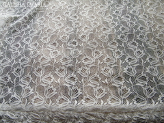 White machine curtain, tulip pattern