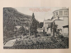 Herkulesfürdő, Ferenc József udvar és Gyógyház, 1920 előtti képeslap, Erdély