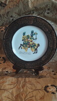 Középkori lovagos porcelán tányér, nagy dísztányér (M2929)