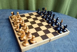 Régi sakk tábla készlet fa nagy méret 38 x 37,5 cm