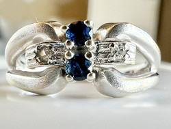 410T. 1 Forintról! 14k Arany (3,3 g) gyűrű, apró Accant Gyémántokkal és Természetes Kék Zafírokkal!