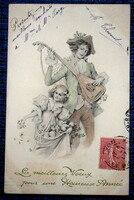Antik MM Vienne grafikus Újévi üdvözlő képeslap  zenélő fiatalember és kisleány rózsákkal