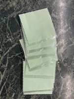 Jewelry cleaning cloth