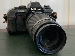 Nikon f301 slr frame + Nikon Nikkor AF 75-300mm lens