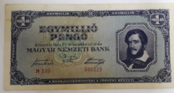 1945.évi November hó  16.- án kiadott EGYMILLIÓ PENGŐ ropogós bankjegy...