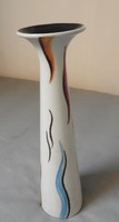 Modern kerámia váza