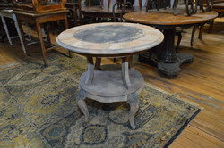 Antique neo-baroque coffee table