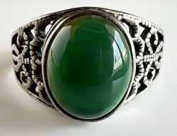 431T. 1 Forintról! Áttört 925-ös ezüst (3,3 g) gyűrű zöld színű kővel!