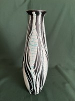 Retro kerámia váza 31 cm SZ.M. szign.