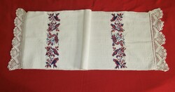 Cross stitch bird tablecloth: runner - 192 x 38 cm