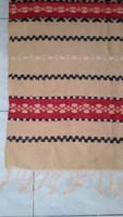 Régi torontáli kézi szövött gyapjú  szőnyeg , 52 x 180 cm + 8 - 8  cm rojt ,