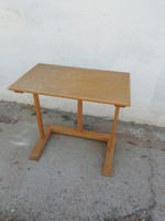 Tölgyfa varróasztal kis asztal