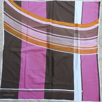 Moniohnemartin modern striped scarf