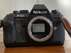 Nikon F301 SLR filmes fényképezőgép csak váz